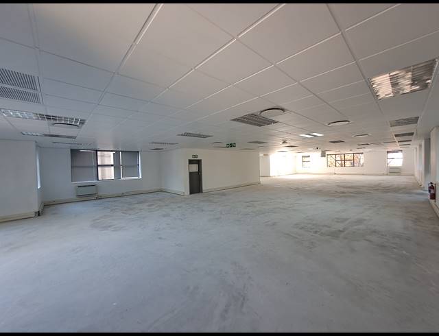 1,575M² OFFICE TO LET IN ILLOVO